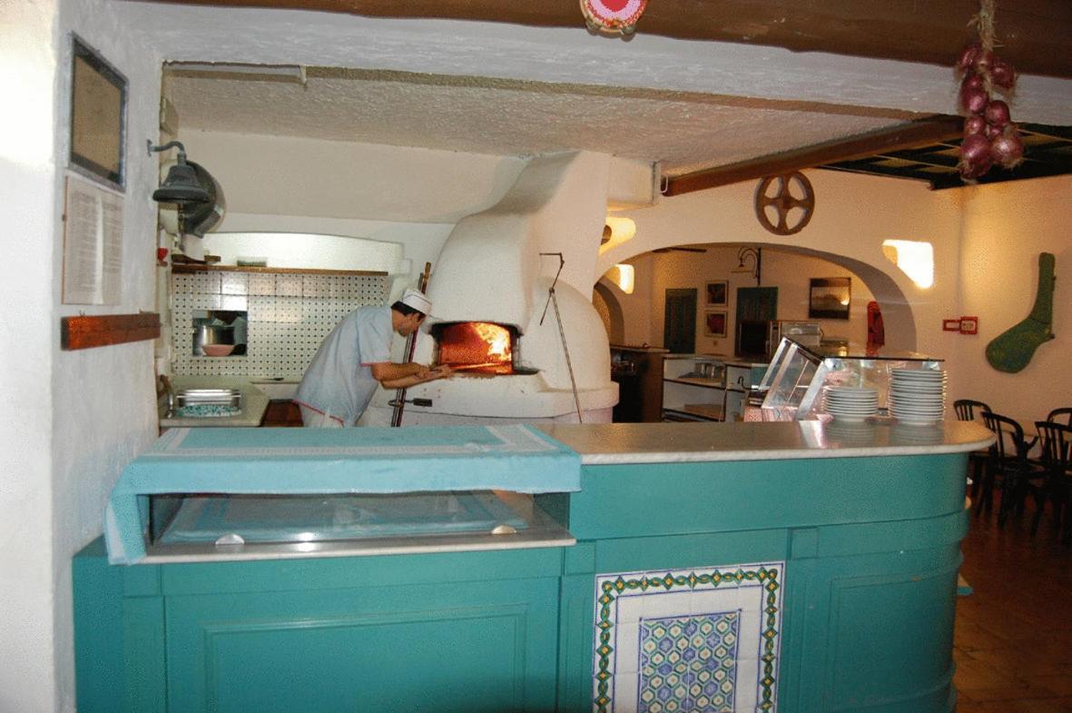 Hotel Conti Вулькано Екстер'єр фото
